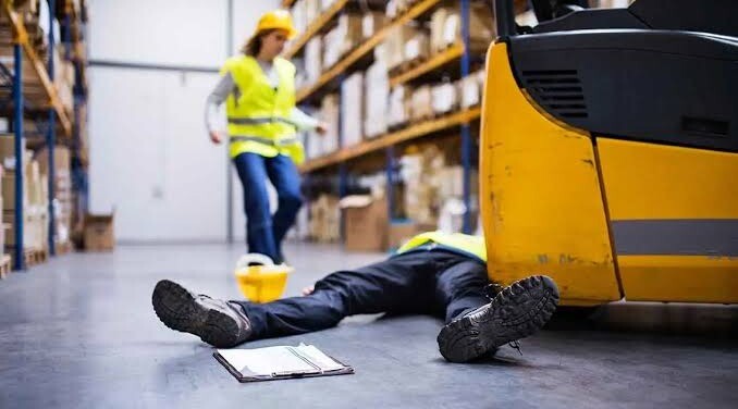 Título Corte Suprema: accidentes en la entrada del trabajo son laborales
