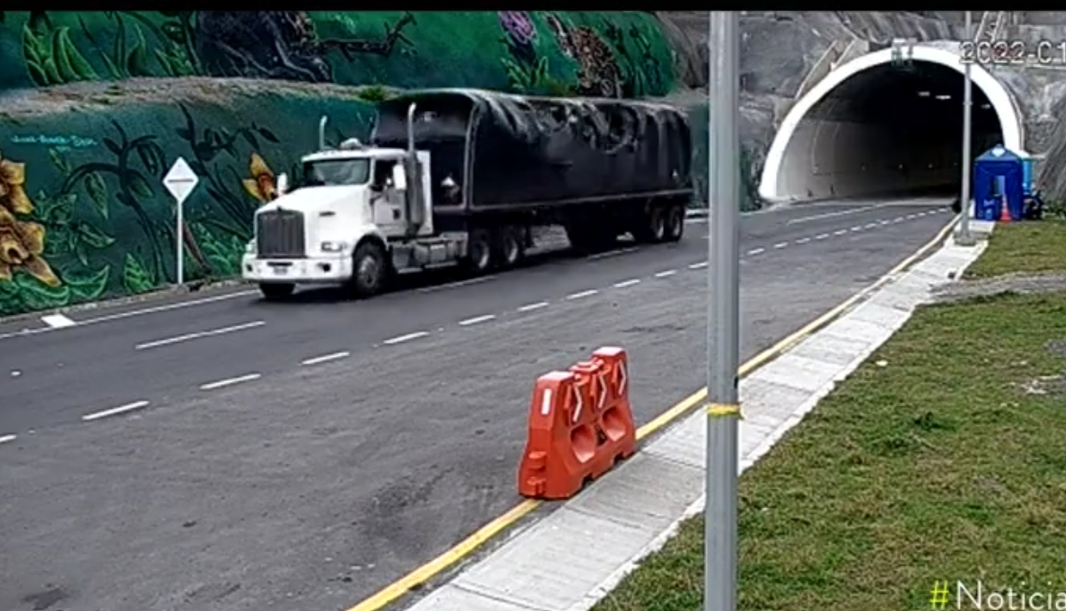 El tractocamión minutos antes de chocar 17 vehículos en La Línea