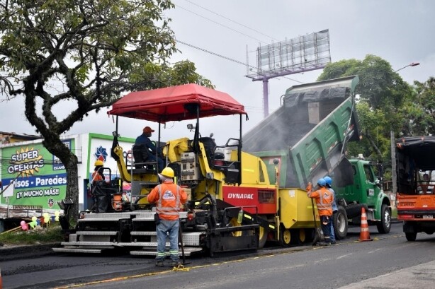 Reactivan frentes de pavimentación en la carrera Quinta de Ibagué