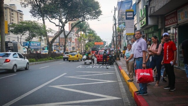 Ibagué le apuesta al orden: 6.000 ciudadanos sensibilizados en piloto de paraderos de la Quinta