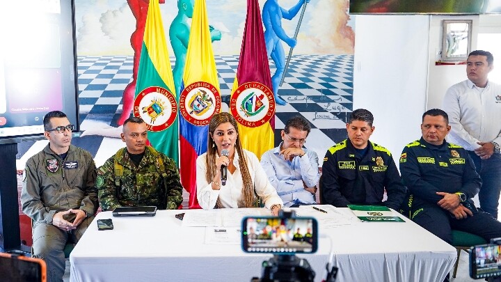 Gobernadora exige rotar tropas para frenar sobornos mineros