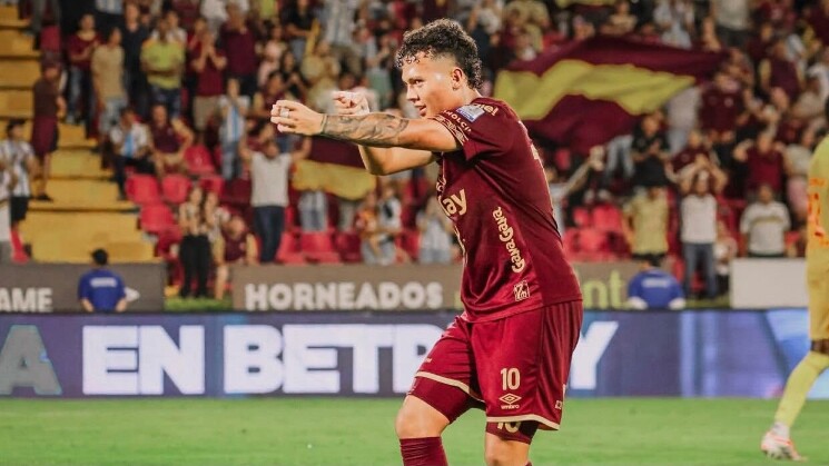 Tolima salva un punto ante Santa Fe en un duelo lleno de tensión