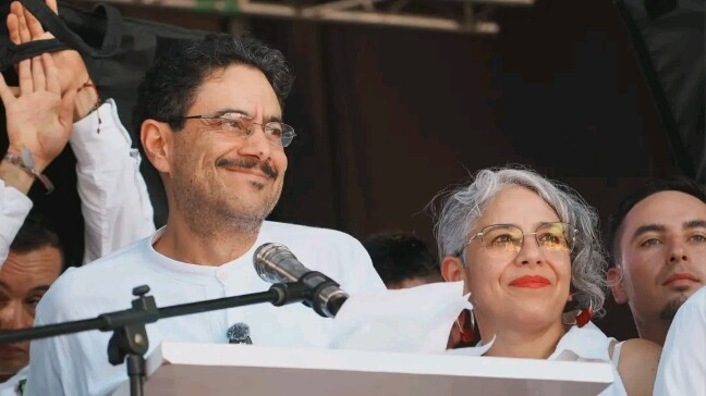 Cepeda condena atentados y mantiene firme su campaña