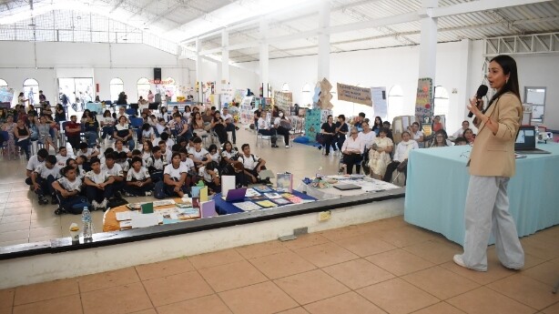 Ibagué reunió a 45 colegios en feria de lectura y escritura