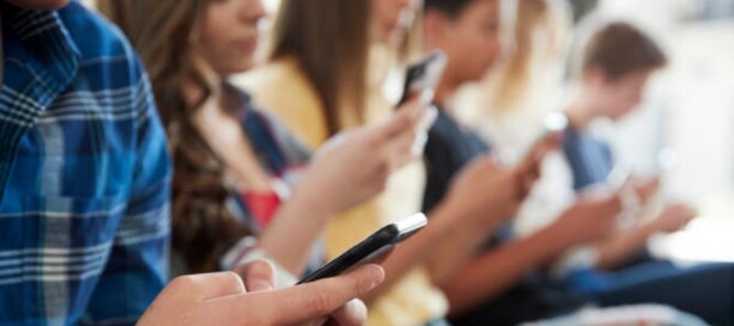 Ibagué regula uso de celulares en colegios oficiales