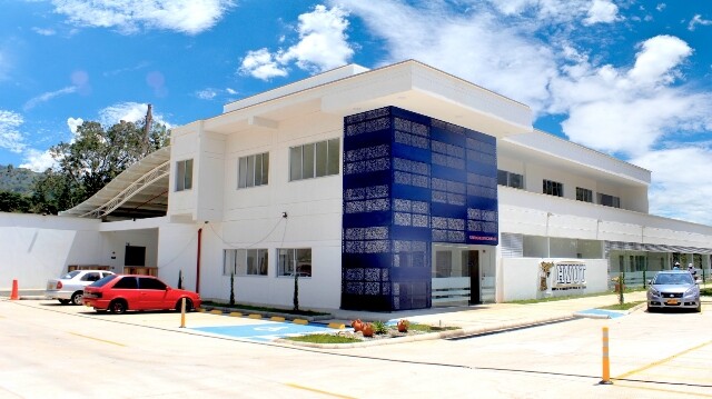 Rector de la Universidad del Tolima anuncia modernización tecnológica del Hospital Veterinario