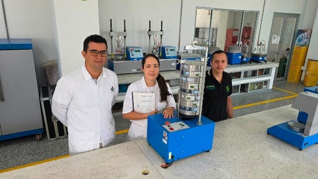 Laboratorio del SENA Tolima fortalece la calidad en obras de construcción