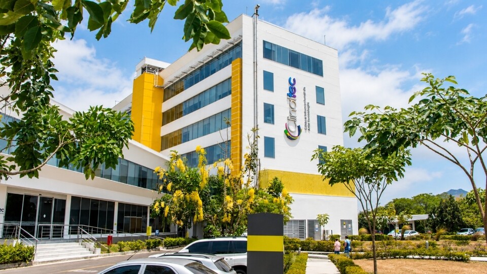 Ibagué abre nueva unidad de trasplante de médula ósea pediátrica