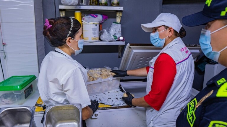 Controles sanitarios dejan 10 establecimientos de alimentos cerrados