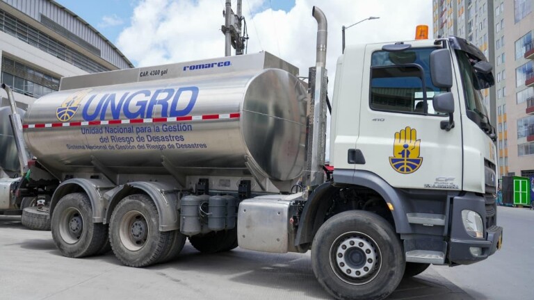 Más agua para la emergencia: cuatro carrotanques llegan al Tolima para enfrentar los incendios