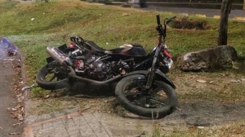 Tragedia en la avenida Ambalá: motociclista murió tras fuerte choque
