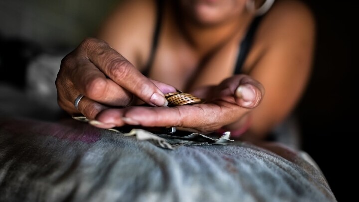 Bandas paisas montaban ‘escuelas’ para enseñar a operar el ‘gota a gota’