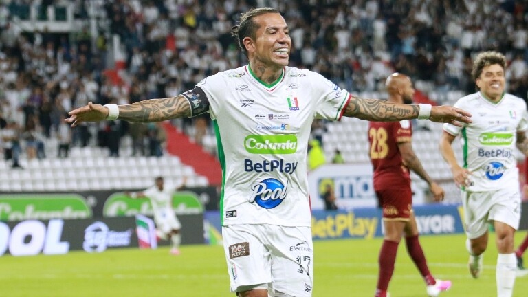 Con golazo, Dayro Moreno celebró sus 41 años ante el Tolima