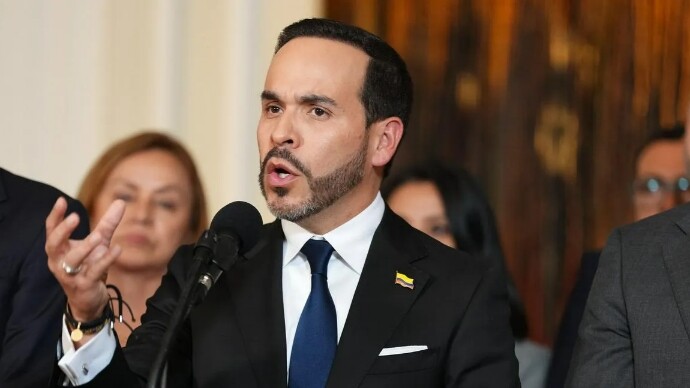 Juez limita participación de De la Espriella en actos religiosos