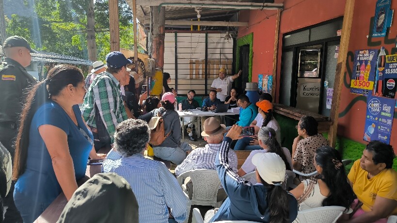Vereda Pico de Oro tendrá paso peatonal mientras avanza proyecto de puente