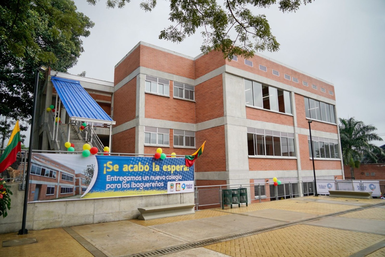 Inauguran las modernas instalaciones del colegio Celmira Huertas de Ibagué