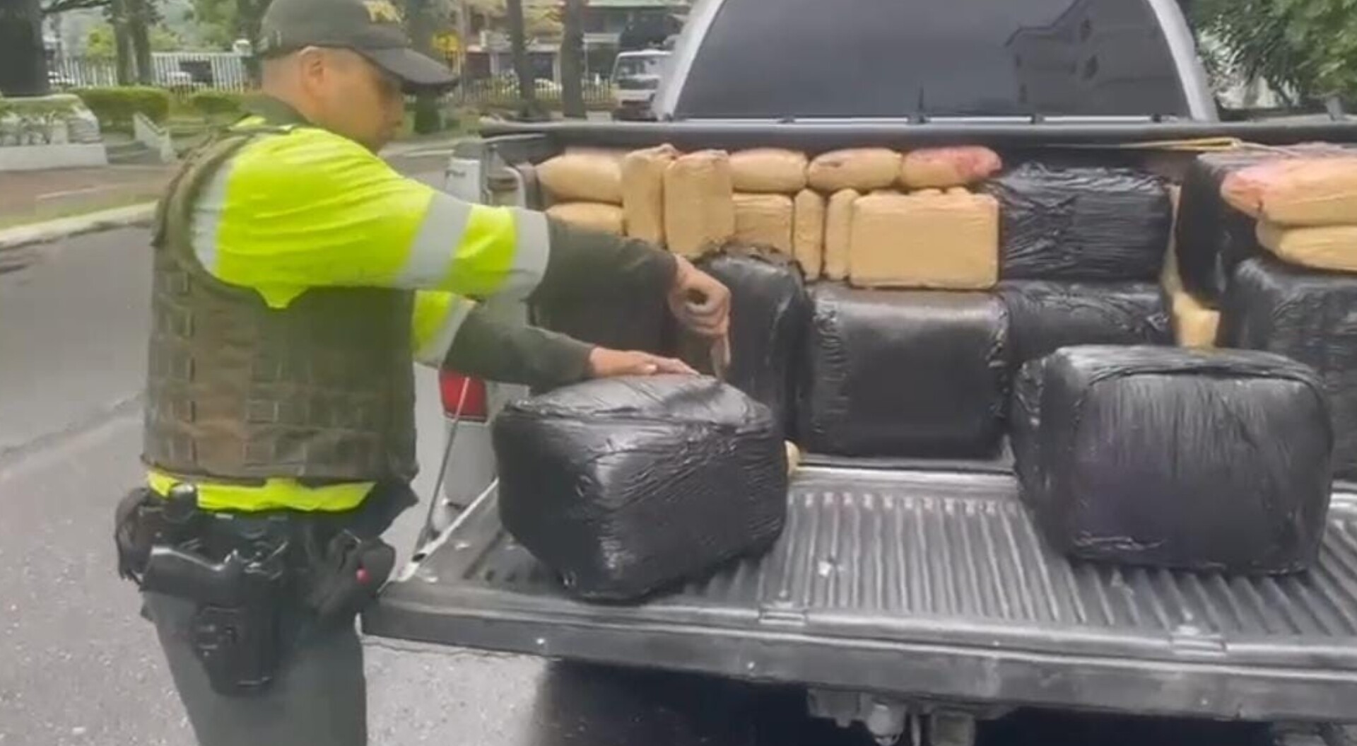 Incautan más de una tonelada de marihuana en la Variante de Ibagué