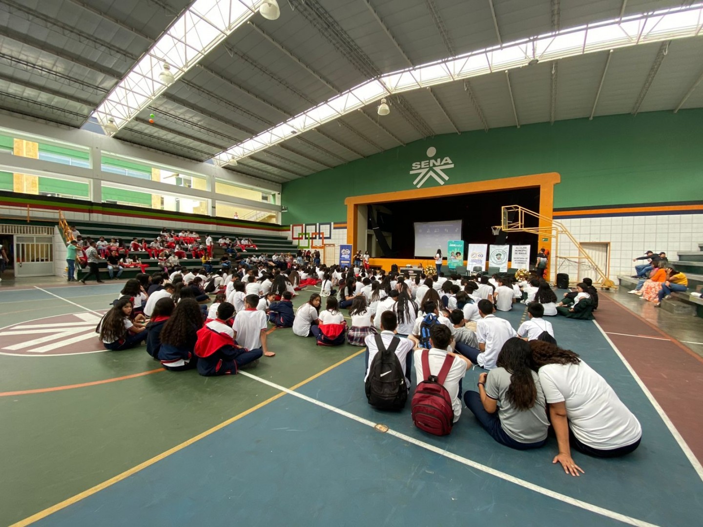 Incentivan mentalidad emprendedora en niños entre los 8 y 14 años