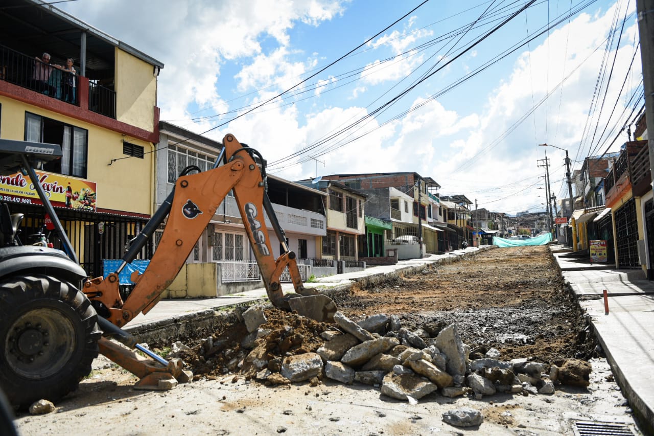 Inician reposición de tuberías y pavimentación de vías en el barrio Calarcá