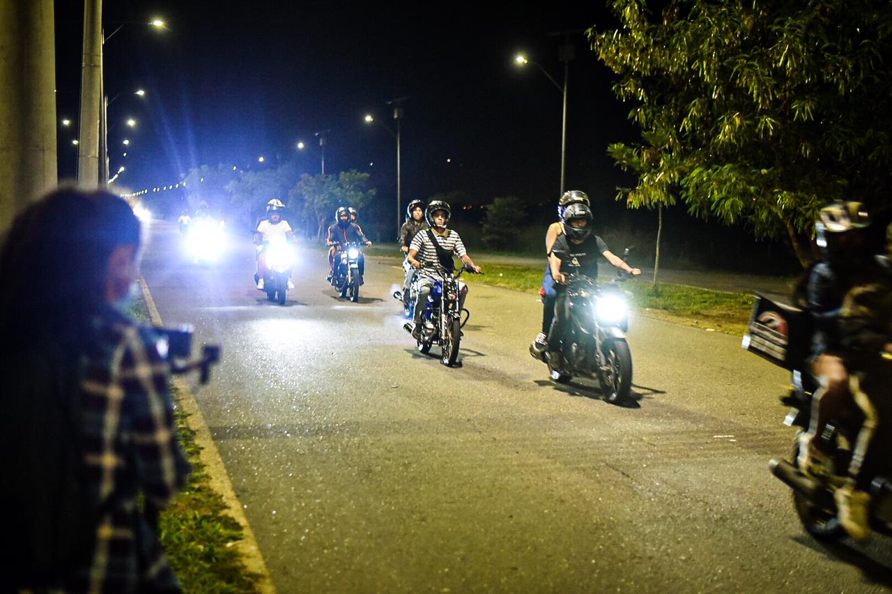 Inmovilizaron más de 60 vehículos por 'piques ilegales' en la vía hacia el Aeropuerto Perales