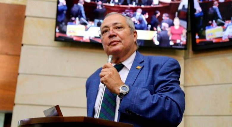 Polémica en elección de la presidencia del Senado