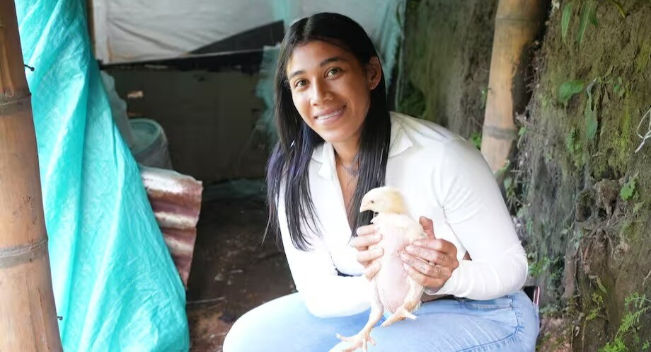 Libre primera mujer que cumplió su pena haciendo servicios comunitarios