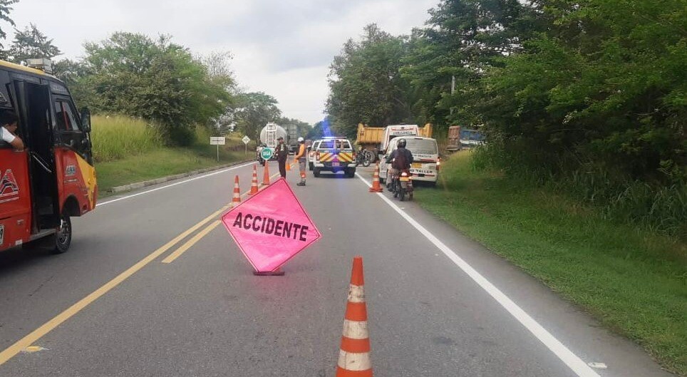 Joven motociclista murió tras chocar con una volqueta en la vía Ibagué - Alvarado