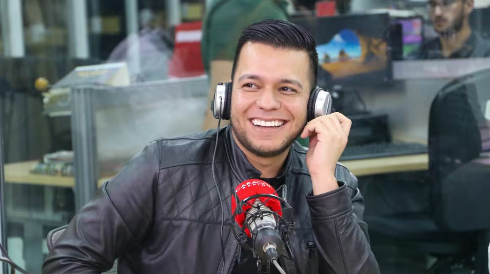 'Jota P' Hernández gana encuesta para conformar la lista al Senado de Alianza Verde