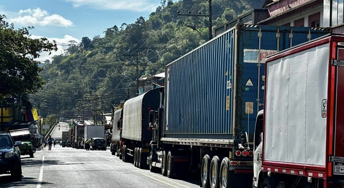 La ANUC mantiene bloqueos en Cajamarca con cierres intermitentes en la vía