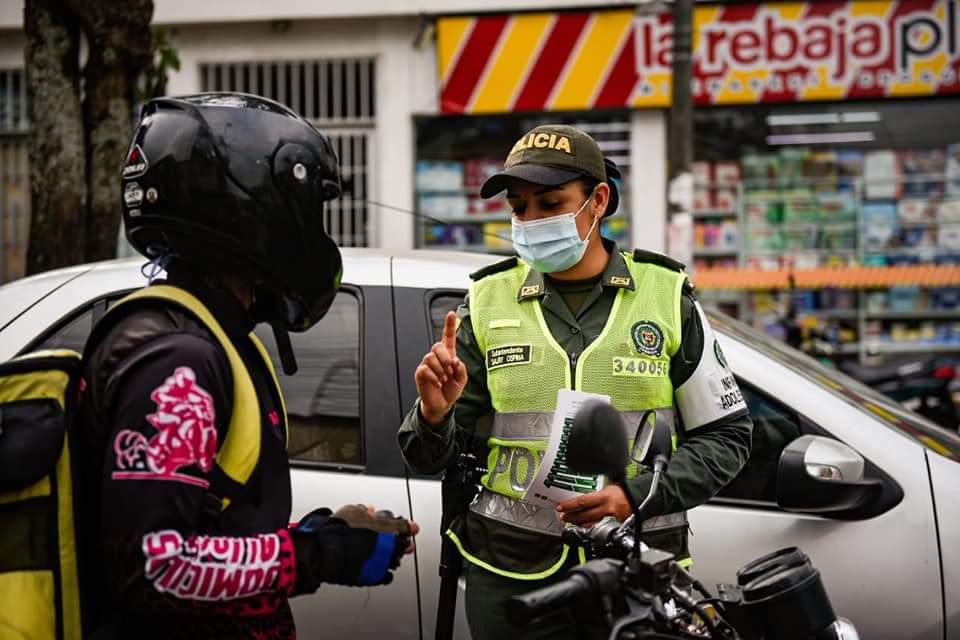 La dosis obligatoria de desinfectante se quedó solo en una amenaza