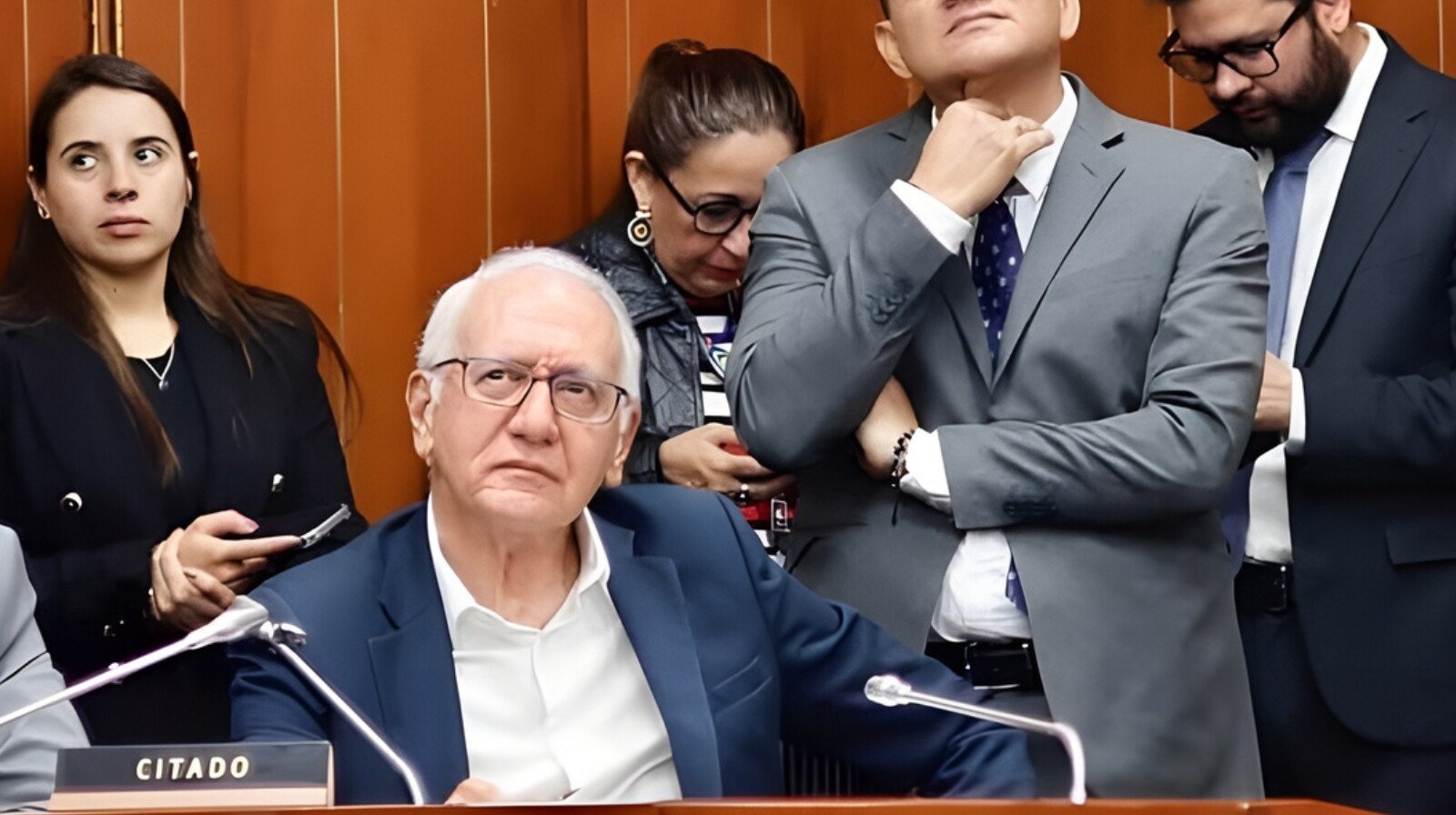 La salud en Colombia en un punto muerto: ni modelo preventivo ni reforma estructural avanzan