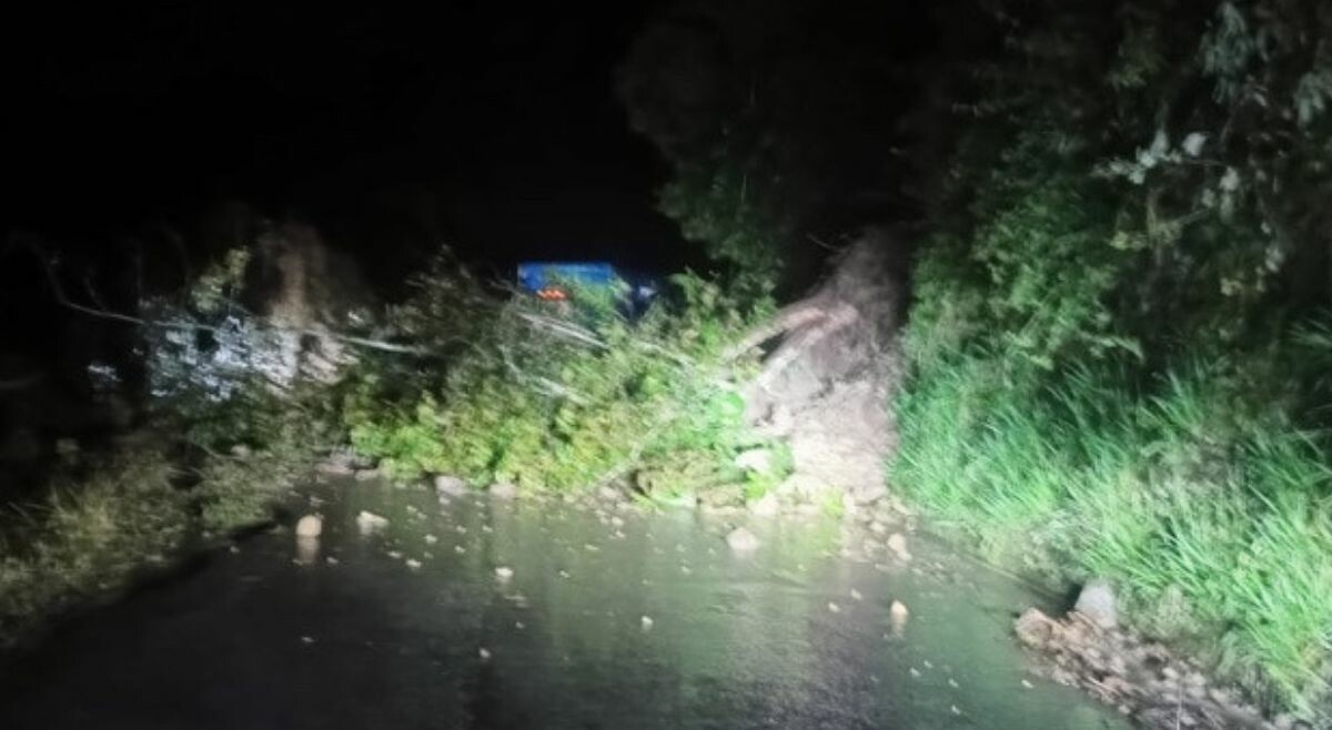 La vía Manzanares–Petaqueros amaneció cerrada este 6 de enero