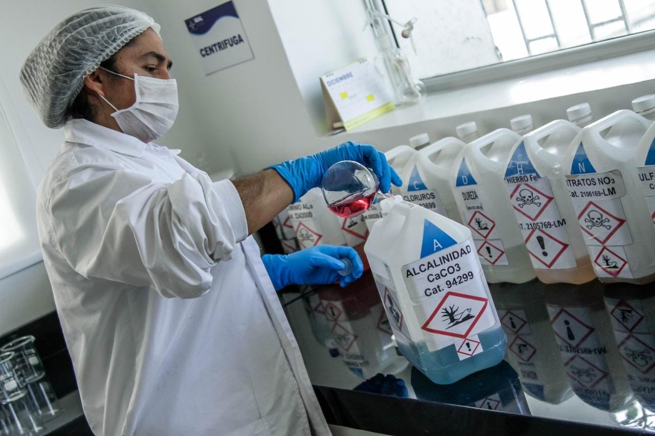El único laboratorio público autorizado en Tolima para análisis de calidad de agua