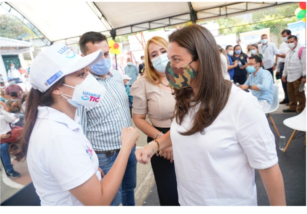 Las primeras 98 escuelas rurales del Tolima conectadas con Centros Digitales