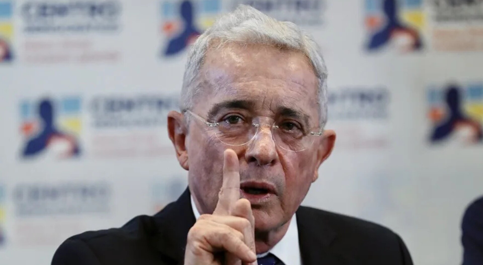 Lo que viene para Uribe, el primer expresidente de Colombia condenado