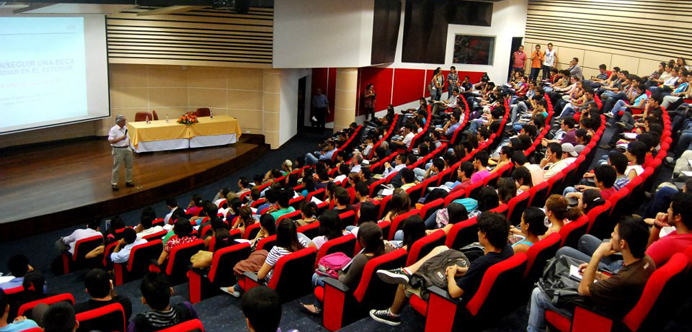 En 328% aumentaron las  inscripciones y en 20,86% las matrículas en la UT