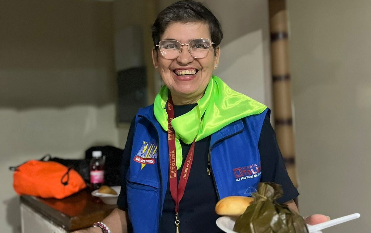 Entre sanjuaneros, raboe’gallos y tamales, la Lotería del Tolima ofreció un desayuno típico a más de 130 loteros