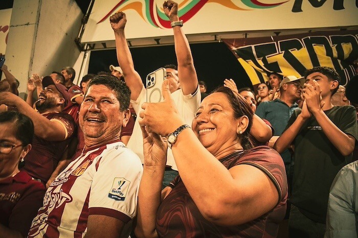 Lotería del Tolima Lleva a 10 Loteros a vivir la pasión del fútbol en el día del Hincha Vinotinto y Oro