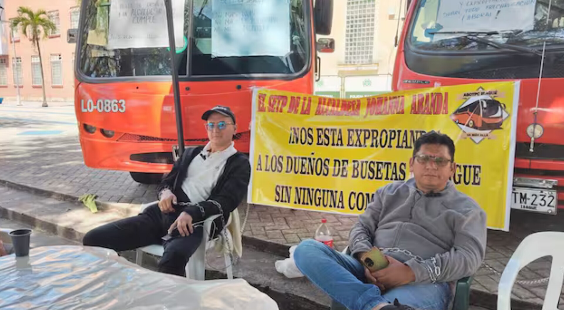 Luego de 13 días de huelga, transportadores sellan acuerdo con Aranda