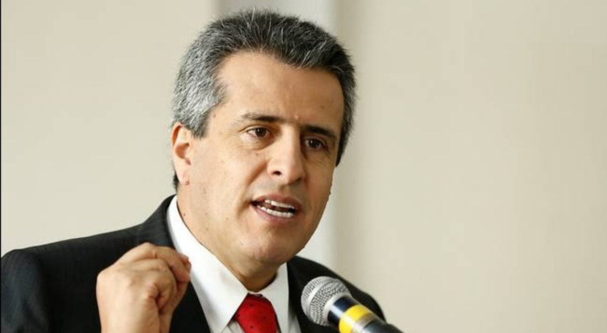 Luis Fernando Velasco, Consejero para las Regiones