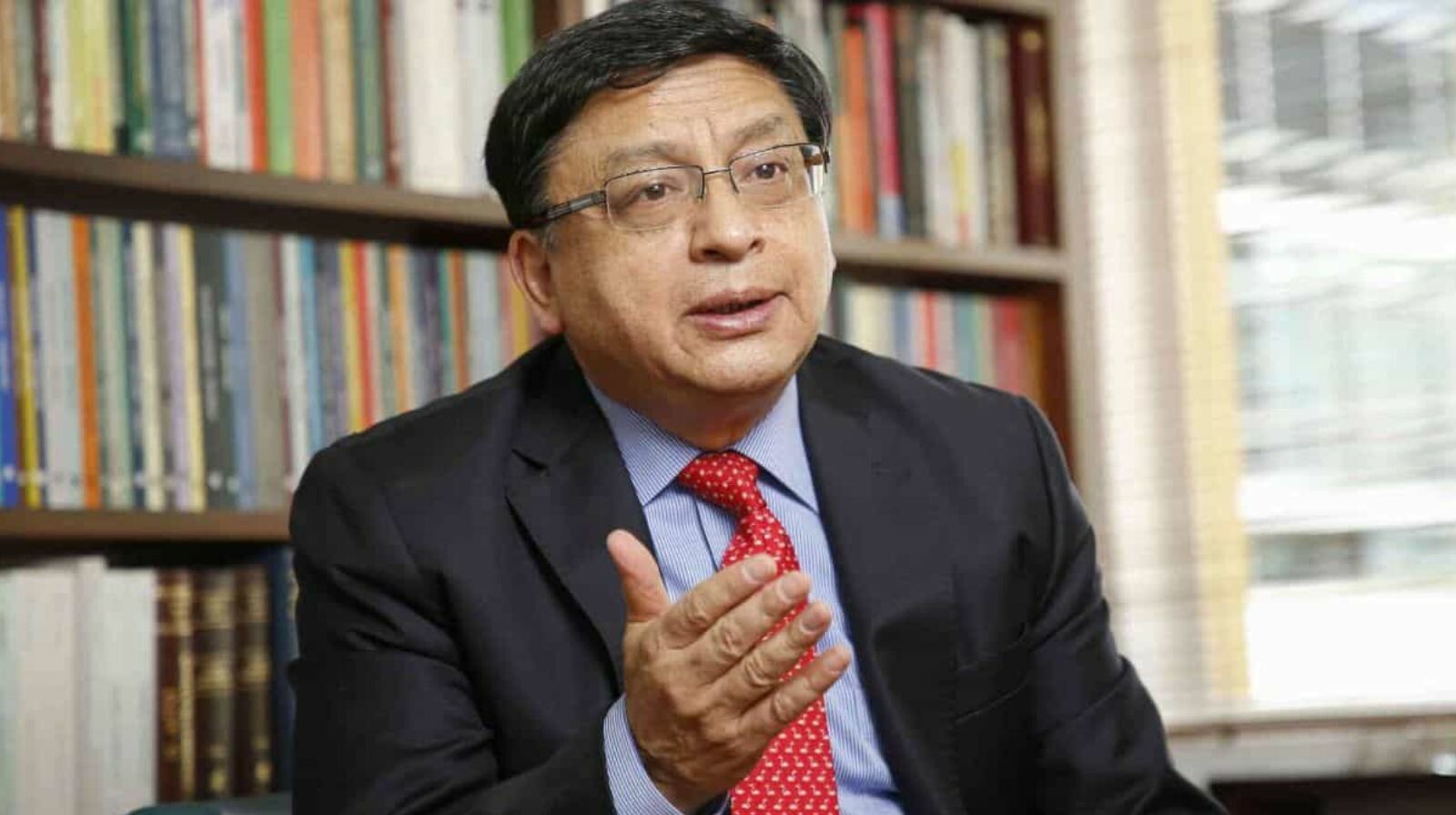 Magistrado Jorge E. Ibáñez deberá ofrecer disculpas por acusaciones  contra la madre de su hijo