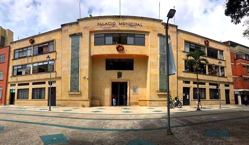 El drama que vive una funcionaria sorda en la Alcaldía de Ibagué