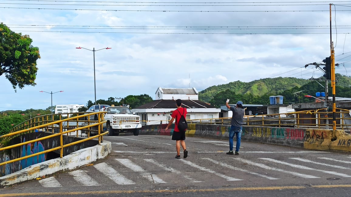 Manifestantes se tomaron de manera permanente la calle 60 de Ibagué