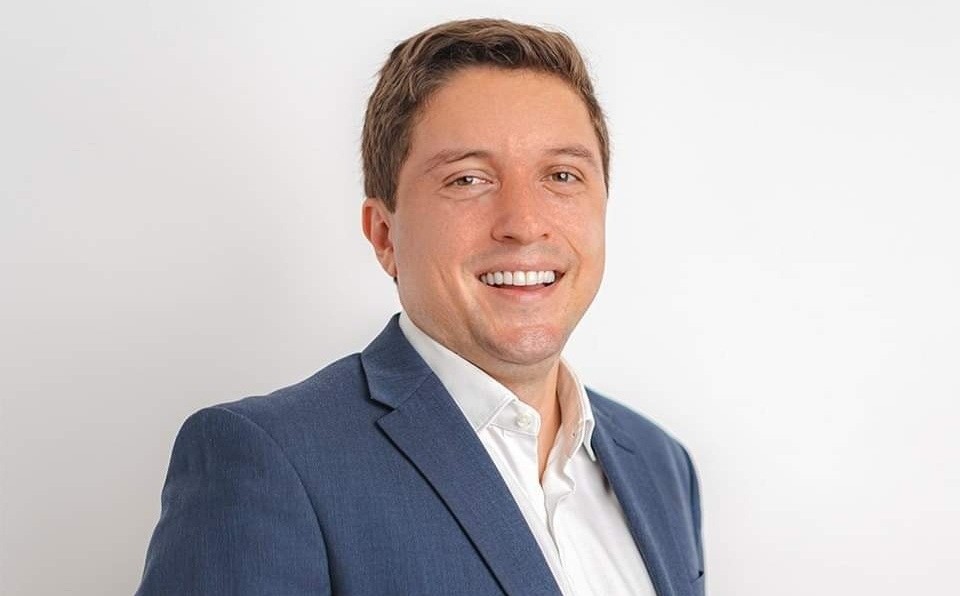 Diputado Hincapié participará en cumbre internacional de comunicación política