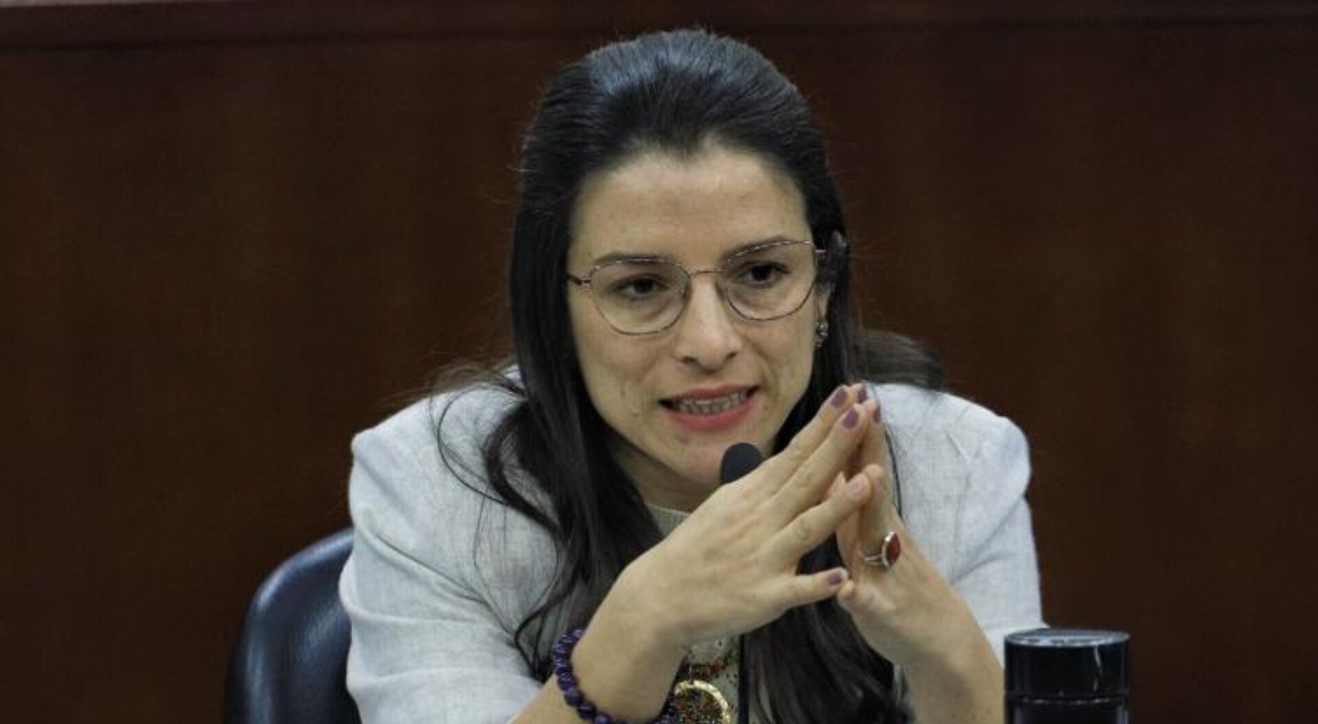 Martha Alfonso cuestiona al Gobierno por recorte al presupuesto del Tolima