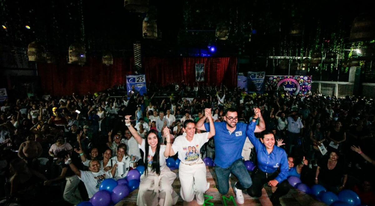 Más de 2.000 ibaguereños respaldan a Santiago Barreto y Delcy Isaza en recta final al Congreso