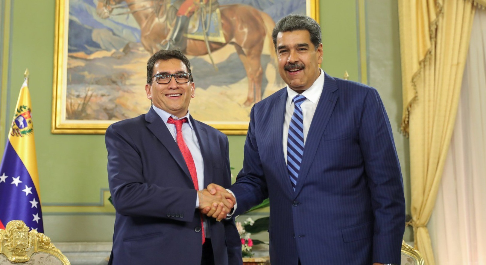 Milton Rengifo presentó credenciales ante el presidente Nicolás Maduro