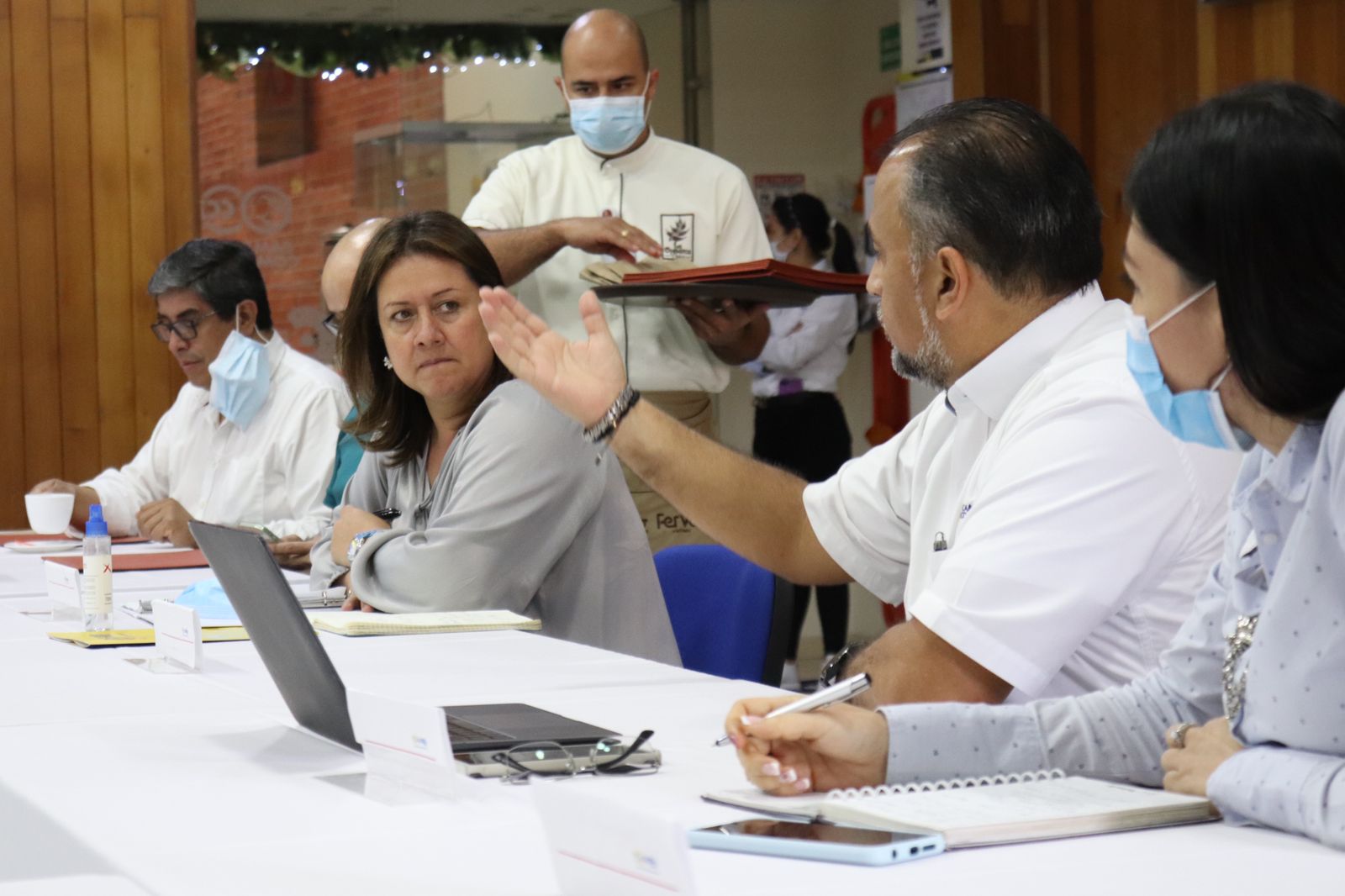 Mincomercio destaca labor de las Cámaras de Comercio en el campo internacional