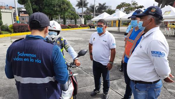Capacitados motociclistas ibaguereños en seguridad vial