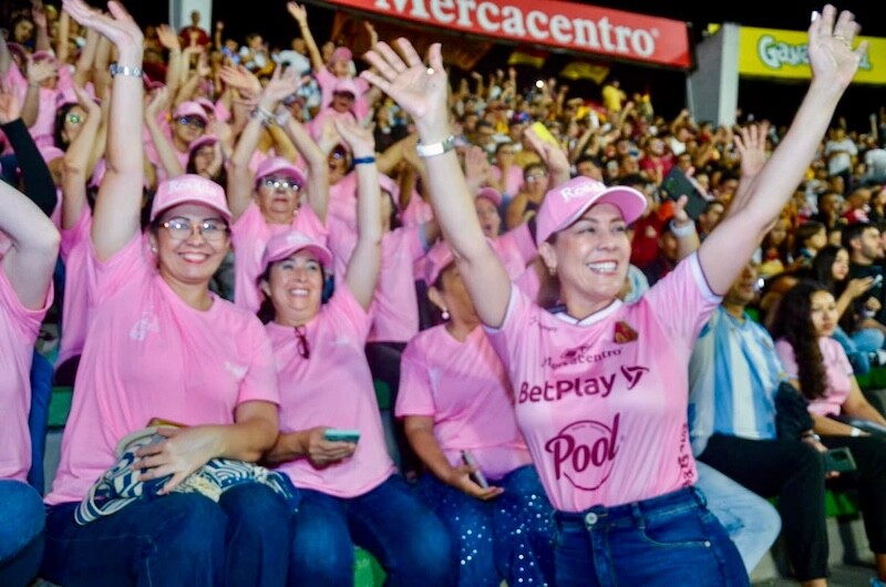 El coloso de la 37 tenía una mancha rosada